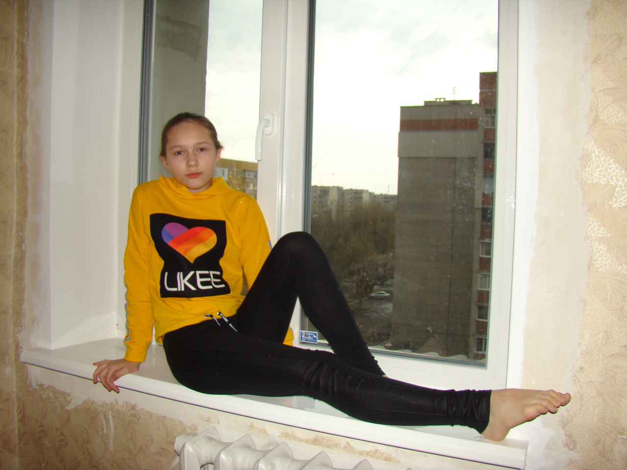 Толстовка двонитка "Likee" жовта