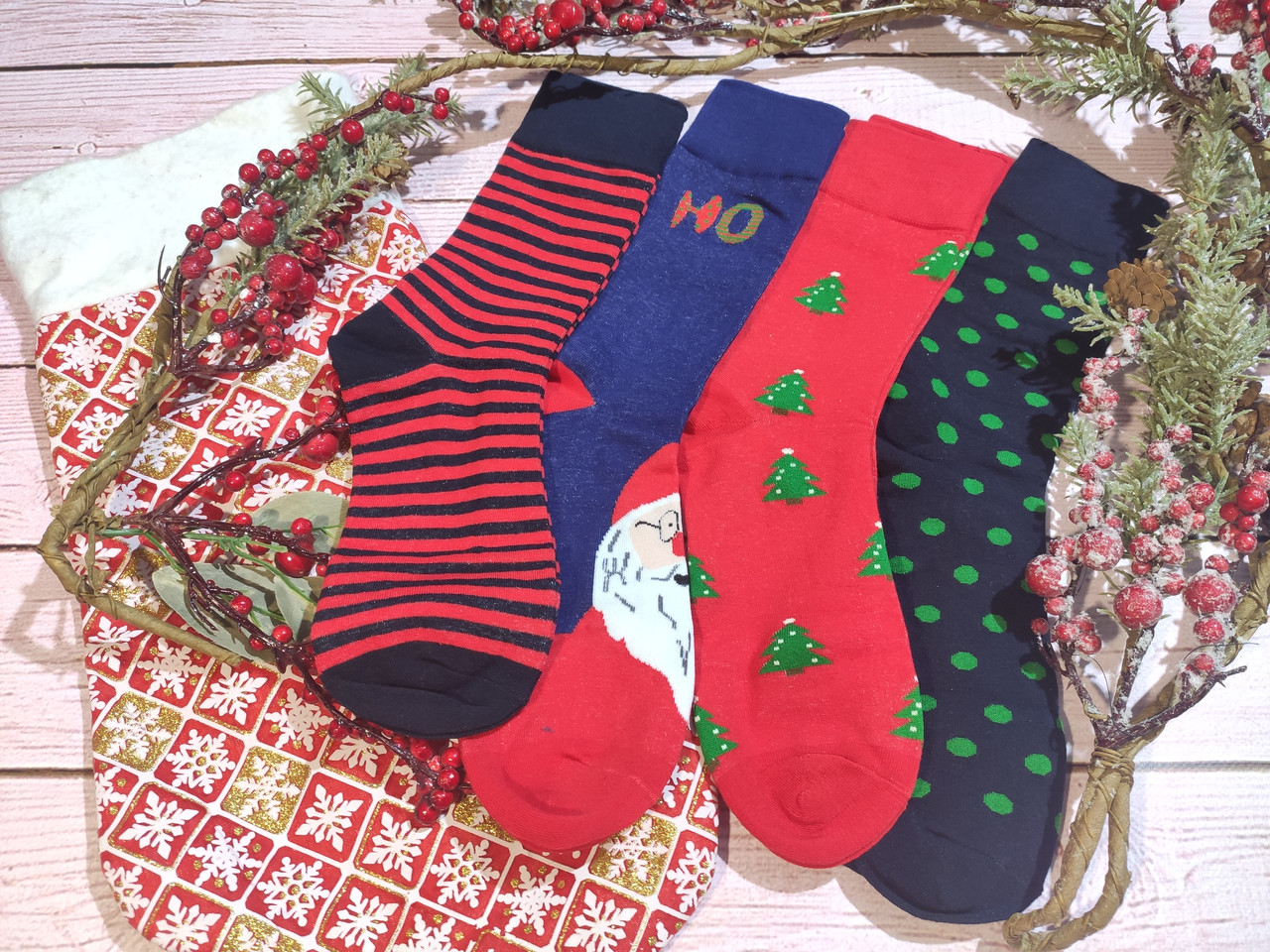 Чоловічі новорічні шкарпетки в подарунковій упаковці 36-41 розмір Merry Christmas