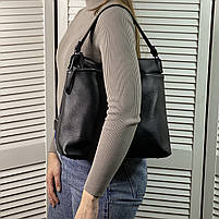 Жіноча містка шкіряна сумка на та через плече Polina & Eiterou чорна, фото 2