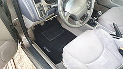 Водійський ворсовий килимок Nissan Primera P10/P11