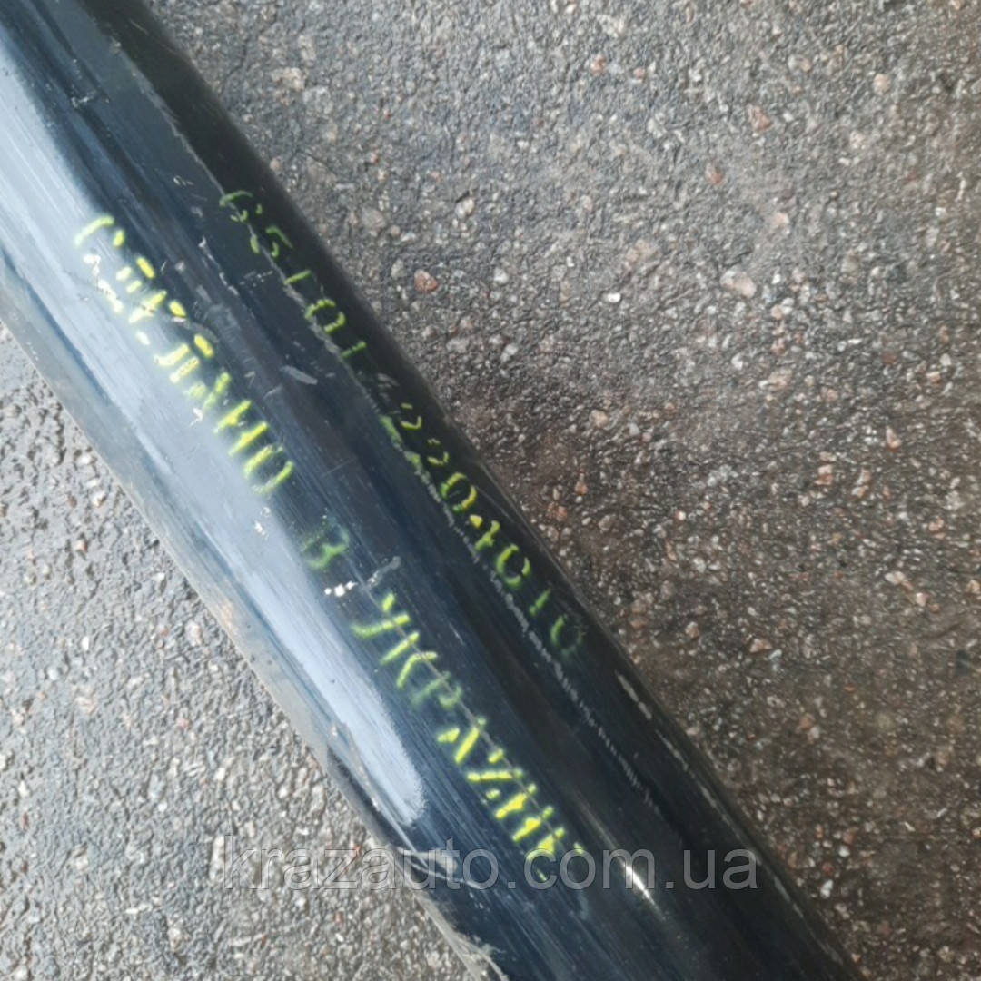 Вал карданний КРАЗ від роздаваної коробки до проміжної опори в зборі (L = 1699 мм) 65101-2204010