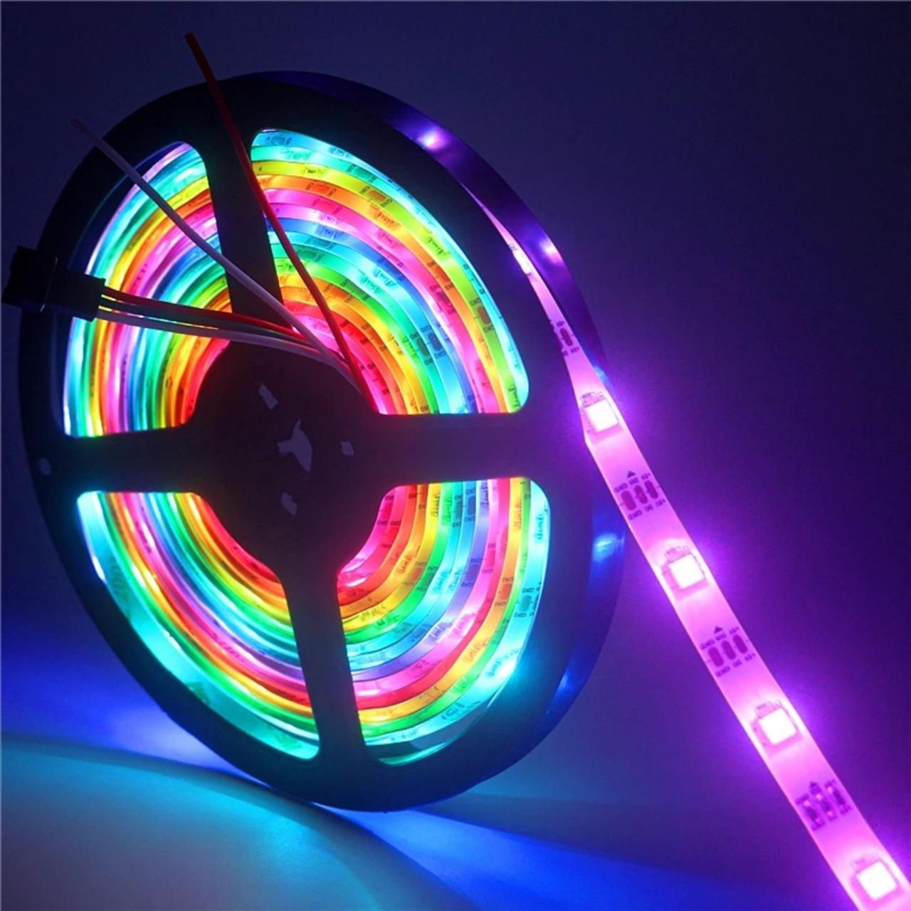 Світлодіодна адресна стрічка 5 В RGB 2812 (30 LED/м) IP20, фото 1