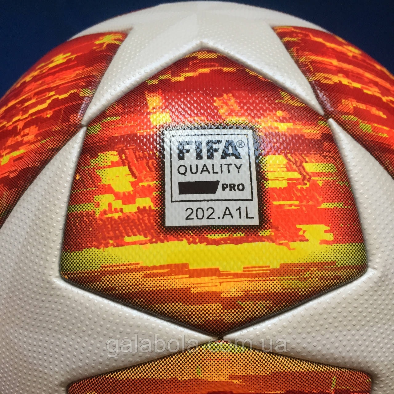 Купить Мяч футбольный Adidas Finale Madrid 19 OMB DN8685 Без (размер 5), цена 3600 ₴ — Prom.ua (ID#1322181888)