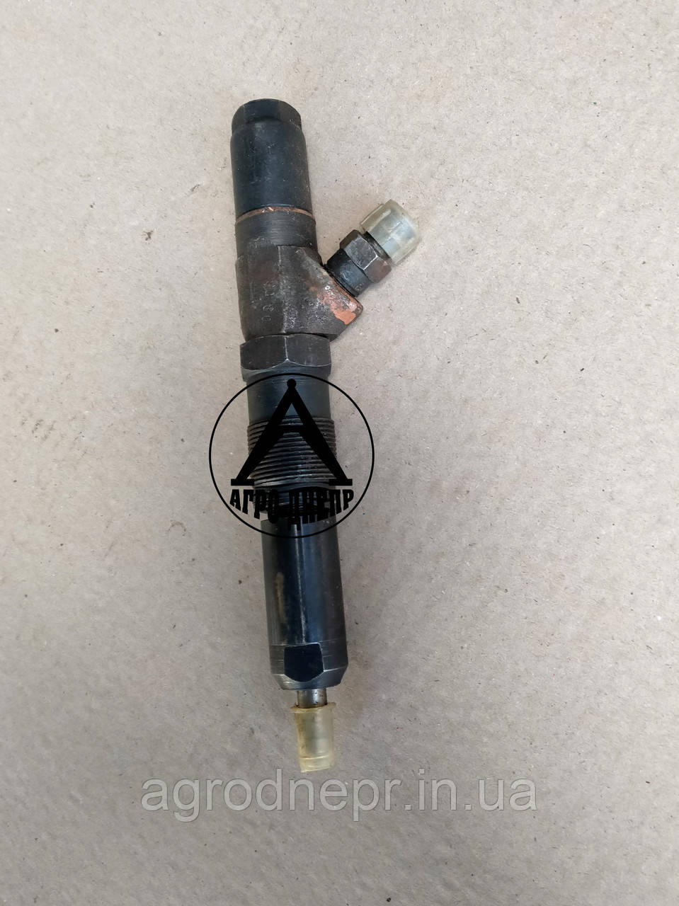 Форсунка на двигун Д-21, Д-37 Д-144 6Т2-20с12Д