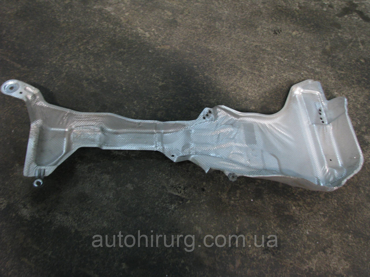 Захист глушника Volkswagen Passat B7 USA (561825721)