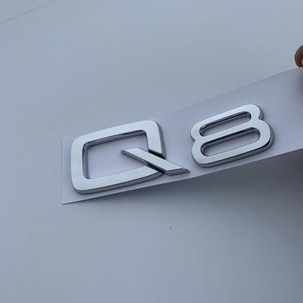 Емблема напис Q8 на кришку багажника AUDI