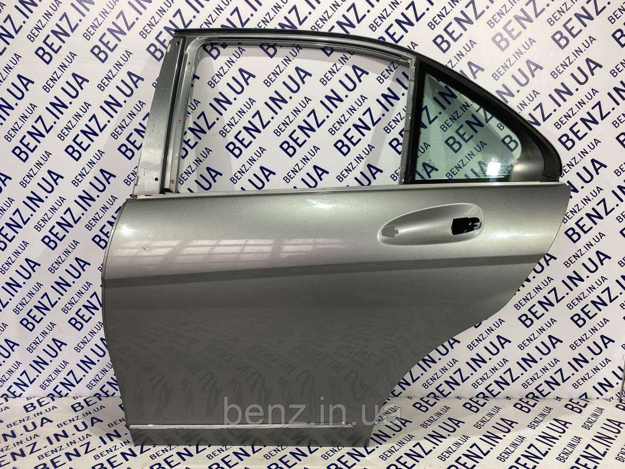 Двері задні зліва Mercedes W204 A2047302100