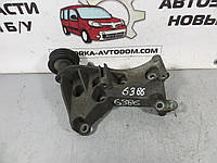 Кронштейн генератора 1.5DCI RENAULT KANGOO (1997-2013) ОЕ: 8200663057