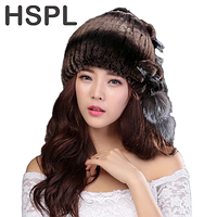 Зимова жіноча шапка з хутра кролика рекс і чорнобурки