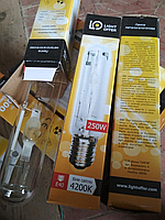 Лампа металогалогічна 250w E40 4200K МГЛ 250w Lightoffer