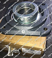 Підшипник AZ100256 з корпусом в зборі John Deere BEARING ASSY az100256 Джон Дір з/ч