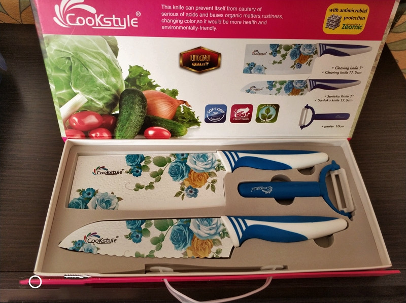 Ножі кухонні сталеві з малюнком емаль . Набір ножів подарункова упаковка 3 предмета (2 ножа і овощечистка)