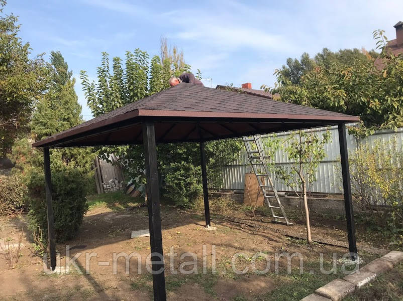 Альтанка металевий дах з м'якої покрівлі для дому