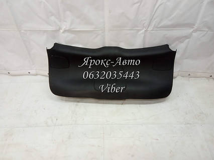 Обшивка задньої ляди Jeep Cherokee 2013- 2015 00027541