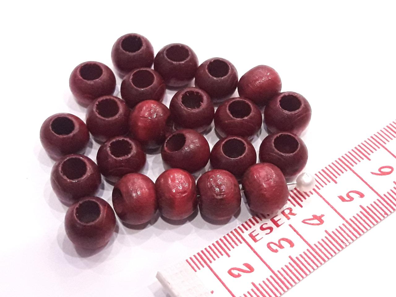Намистини дерев'яні, коралики 10 мм, отвіт 4 мм. Бордові лаковані 20 шт/уп.
