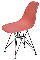 Стул Nik BK-ML коричневый 92 на черных металлических ножках, дизайн Eames DSR Eiffel Leg