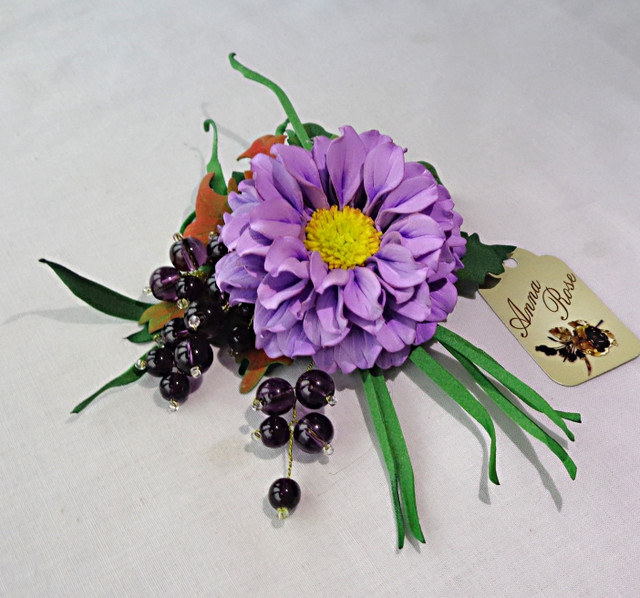 Шпилька брошка квітка з фоамірана ручної роботи "Фіолетова Хризантема і Смородина "-купити-в інтернет-магазині AnnaRose