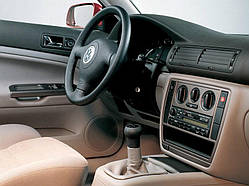 Розбирання Volkswagen Passat B5 бампер двигун КПП фара крило капот тощо.