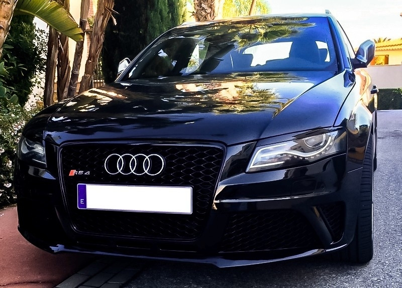Передній бампер Audi A4 B8 (07-11) тюнінг обвіс RS4, фото 1