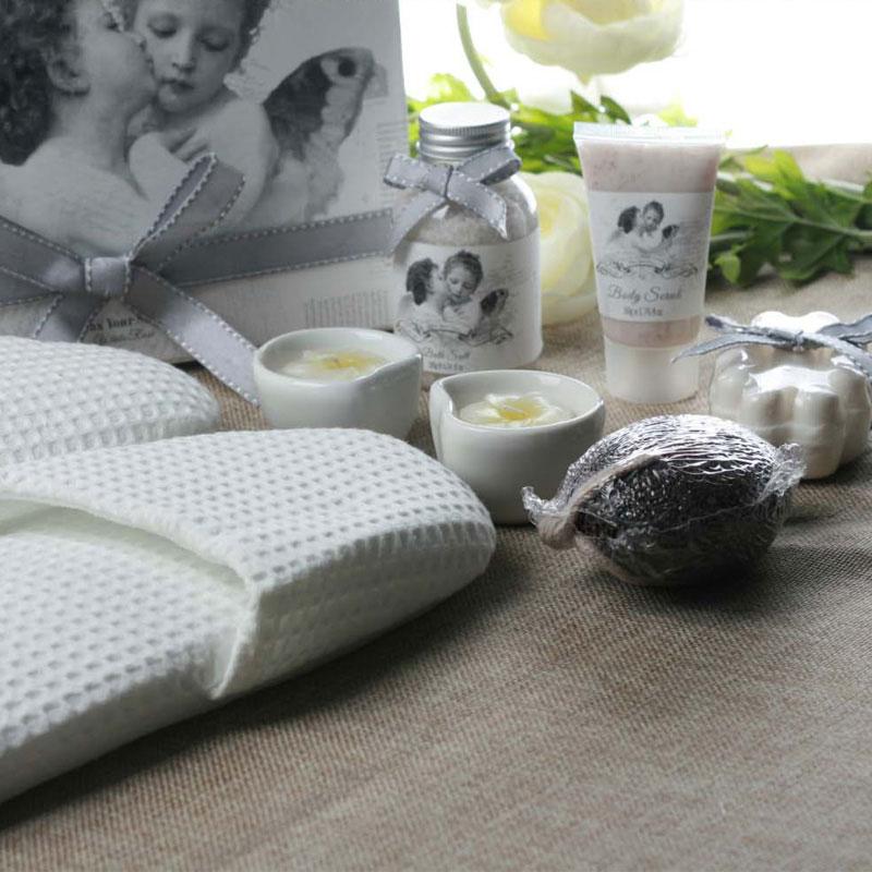 Набір для SPA Перший поцілунок (8 предметів)
