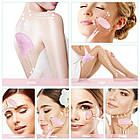 Ролик для масажу особи Jade Roller з Рожевого кварцу з мішечком для зберігання, фото 7