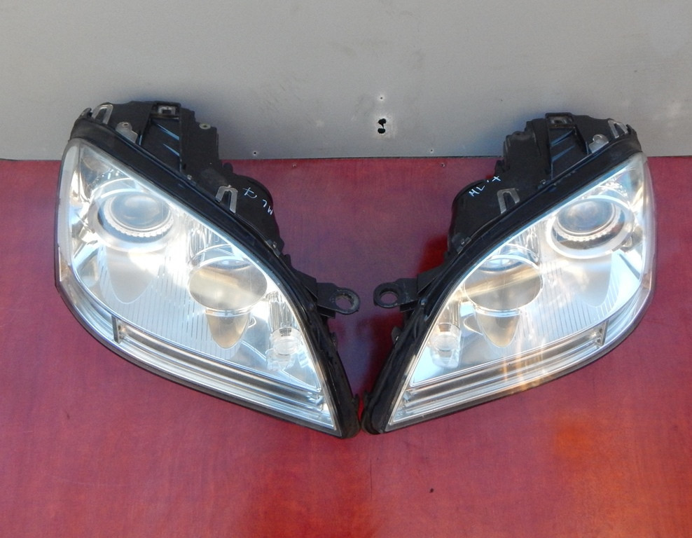 Фара Фари Фари Mercedes ML МЛ W 164 2005 2006 2007 2008 2009 2010 2011 рр.