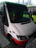 Производство и замена лобового стекла триплекс на автобусе Koch на шасси Mercedes Sprinter 616CDI в Никополе (Украина). 1