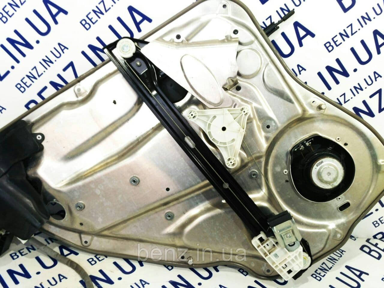 Механізм склопідіймача задніх правих дверей Mercedes W204, S204 A2047300479