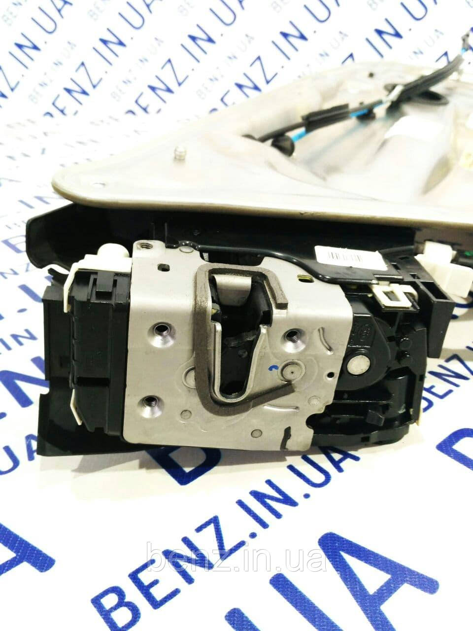 Замок задніх дверей зліва Mercedes W204, X204, S204 A2047302135