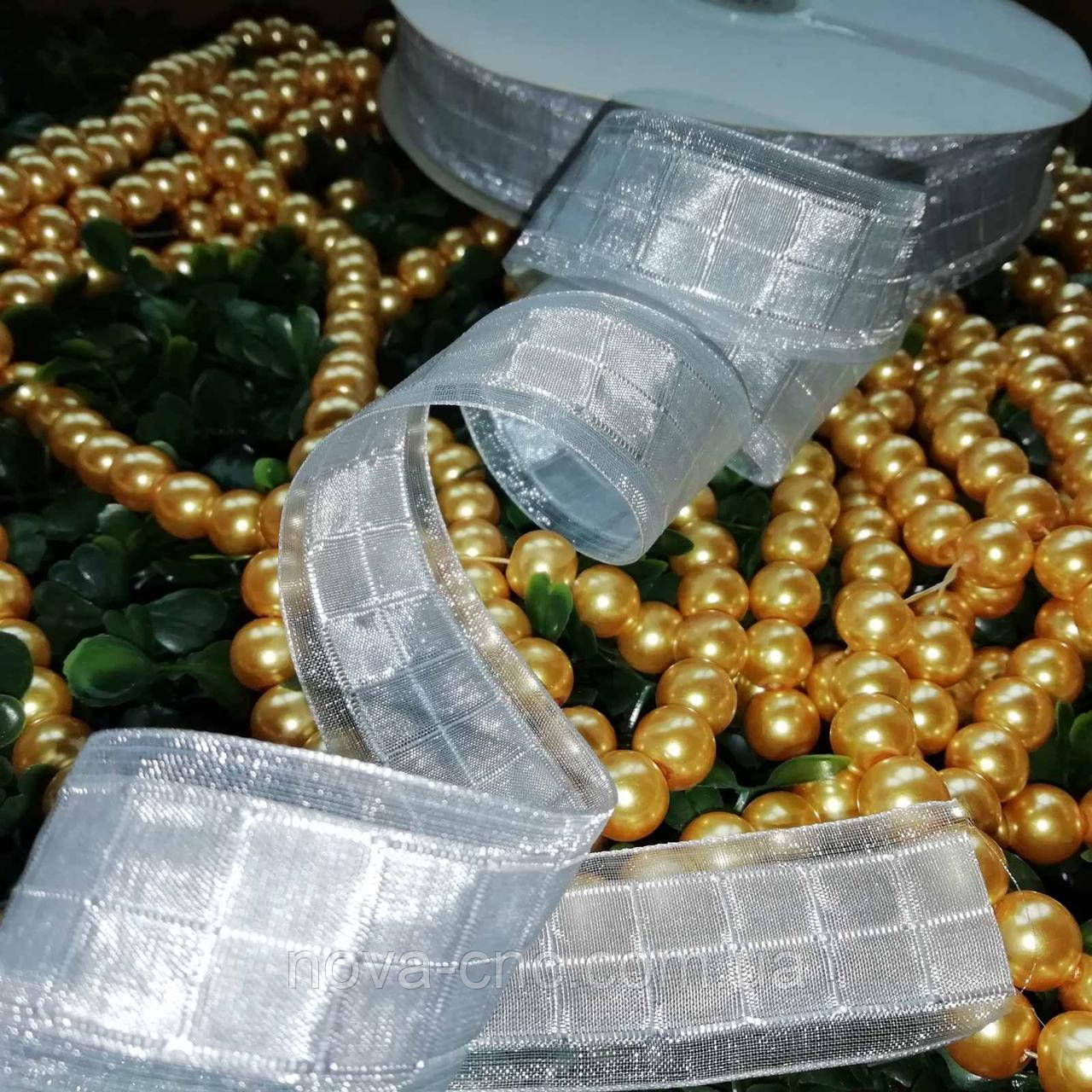 Стрічки органза з квадратним принтом по центру Колір сірий 25 мм 50 ярдів