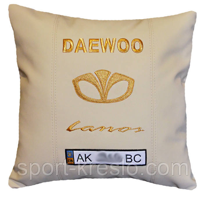 Автомобильная подушка в машину с вышивкой логотипа Daewoo део - фото 2 - id-p189135138