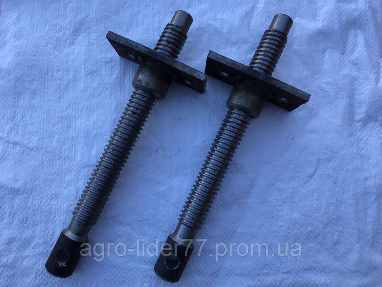 Винт натяжной корыта ТСН 00.645, цена 300 грн — Prom.ua (ID#1319001133)