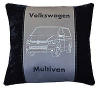 Автомобильная подушка с вышивкой силуэта логотипа машины