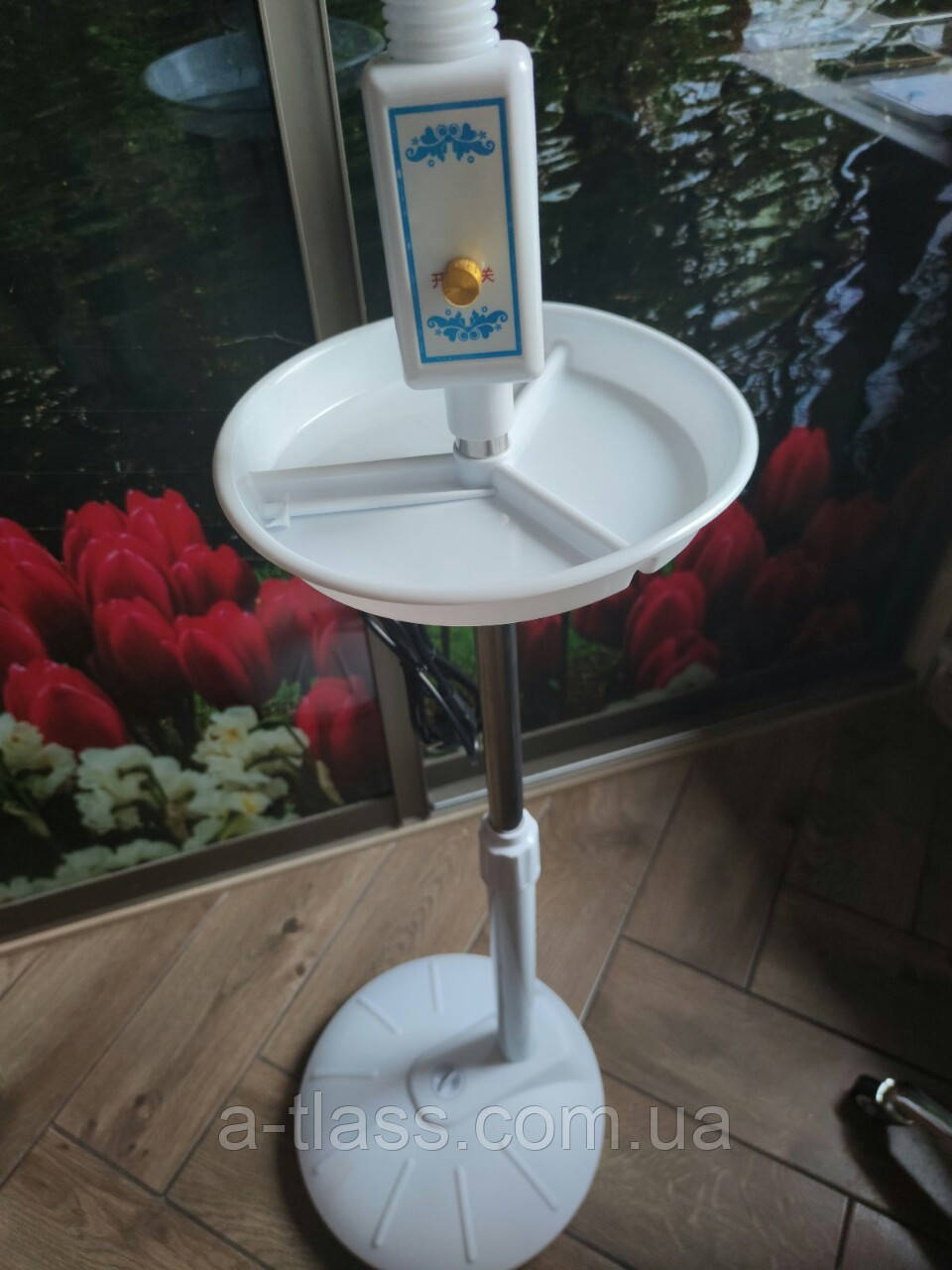 Лампа-лупа светодиодная косметологическая гофра напольная LED регулировкой света 5 диоптрий с лотком - фото 5 - id-p1326445139