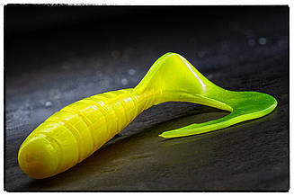 Силіконова приманка Fishup Mighty Grub 4.5" #046 Lemon