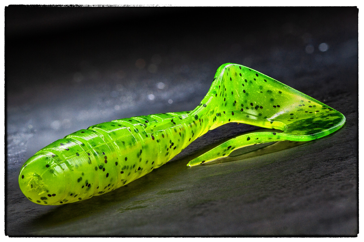 Силіконова приманка Fishup Mighty Grub 3.5" #055 Chartreuse/Black, фото 1