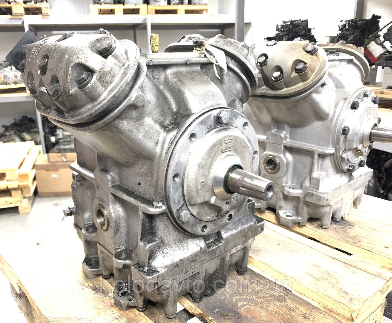 Компрессор Thermo king X430P, X430LS ; 8021147, 102647 продажа, цена