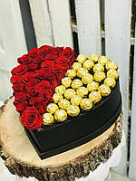 25 червоних троянд в коробці з Ферреро Роше