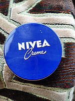 Универсальный крем Nivea Crème увлажняющий для лица, рук и тела с пантенолом шайба / Нивея Германия