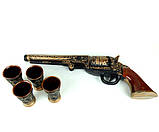 Пістолет «Кольт» на дерев'яній підставці (подарунковий набір для спиртного), фото 3