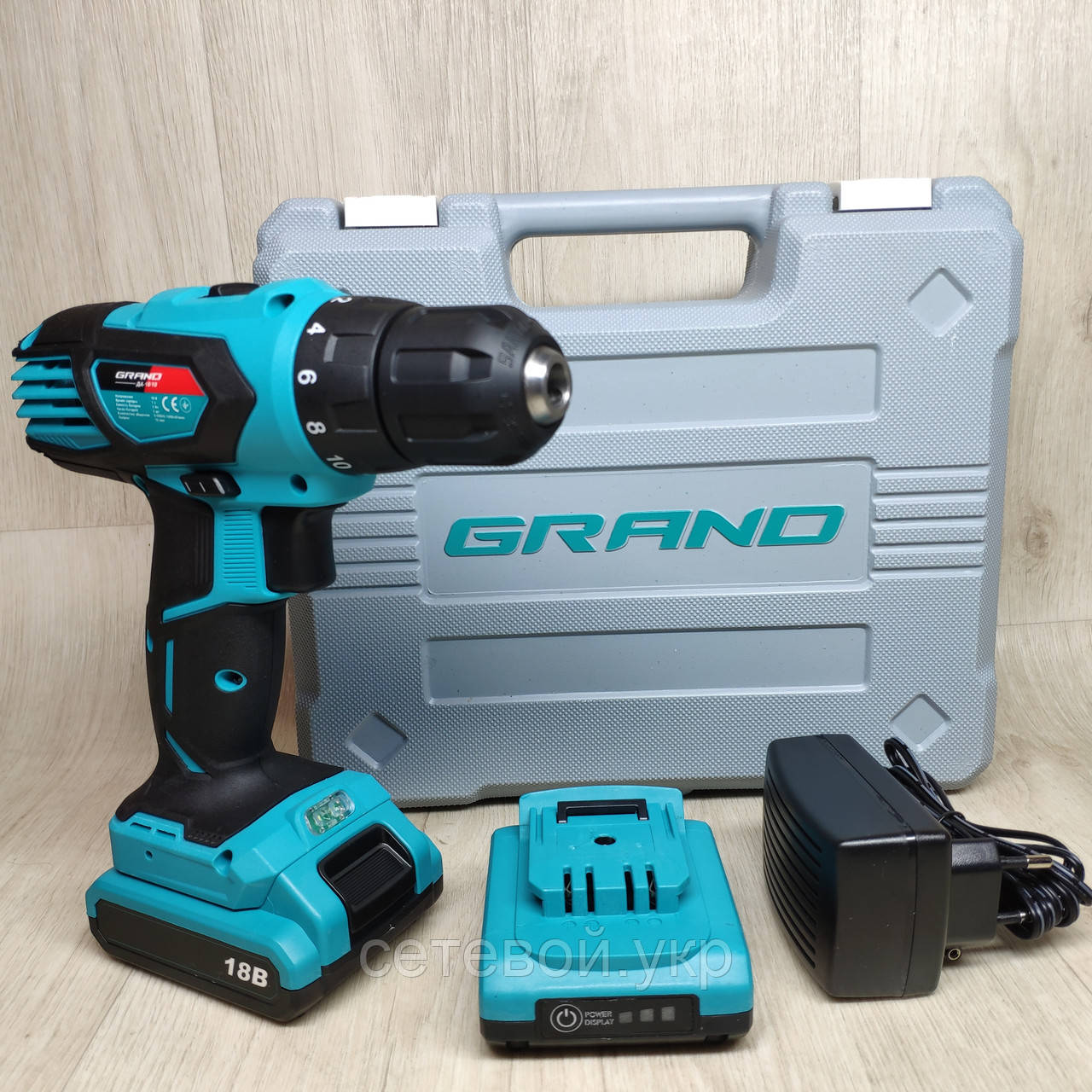 Чехія. Шуруповерт акумуляторний Grand ТАК 18/10 Li-ion 3аг