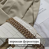 Жіноча класична сумка 3085 рептилія через плече крос-боді на товстій ланцюжку біла молочна, фото 4