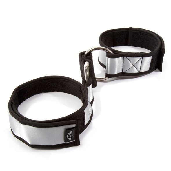 Наручники для передпліччя + маска Fifty Shades of Grey Promise To Obey