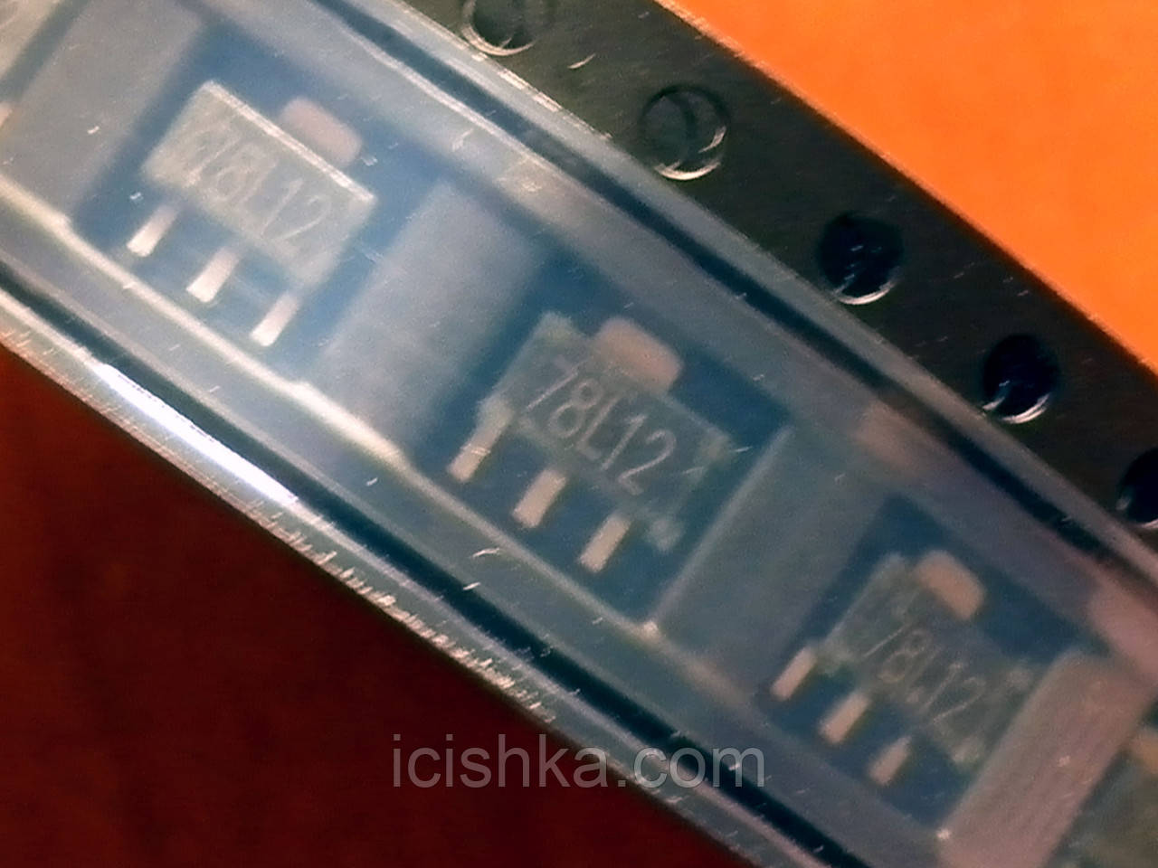 78L12 / L78L12 / L78L SOT-89 — лінійний стабілізатор 12 вольтів (крен12 / КР142ЕН12)