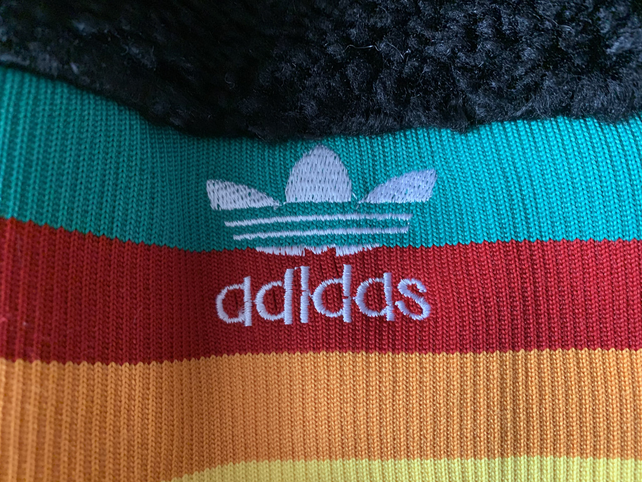 Детская меховая деми куртка Adidas. Унисекс. Шубка тедди - фото 5 - id-p1328143852