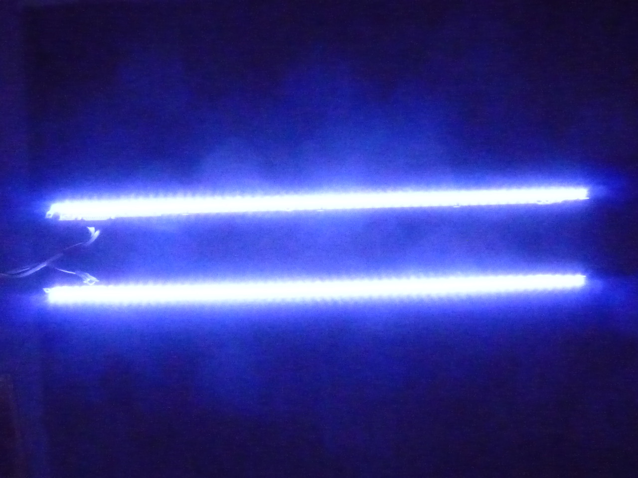 2 модуля підсвічування V1LE-400SM(A_B)-R3[12,01,04] 40SNB 3D-7032LED-MCPCB-(L_R) (матриця LTJ400HL08-L)., фото 1