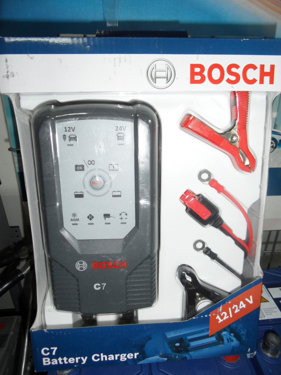 Автомобільний зарядний пристрій Bosch C7, 018999907M, 12В 24В, 0 189 999 07M,