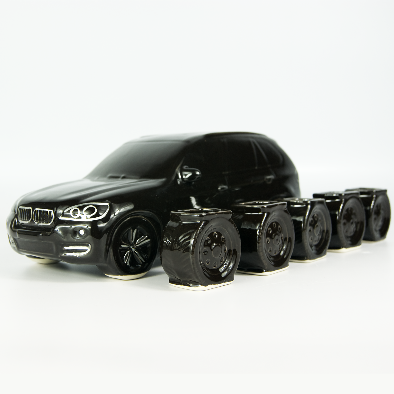 Подарунок на 14 лютого хлопцю, чоловікові, коханому - пляшка у формі BMW X5. Подарунок на день закоханих., фото 1