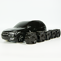Подарочный набор для мужчины - бутылка в форме машины BMW X5 + 5 рюмок.