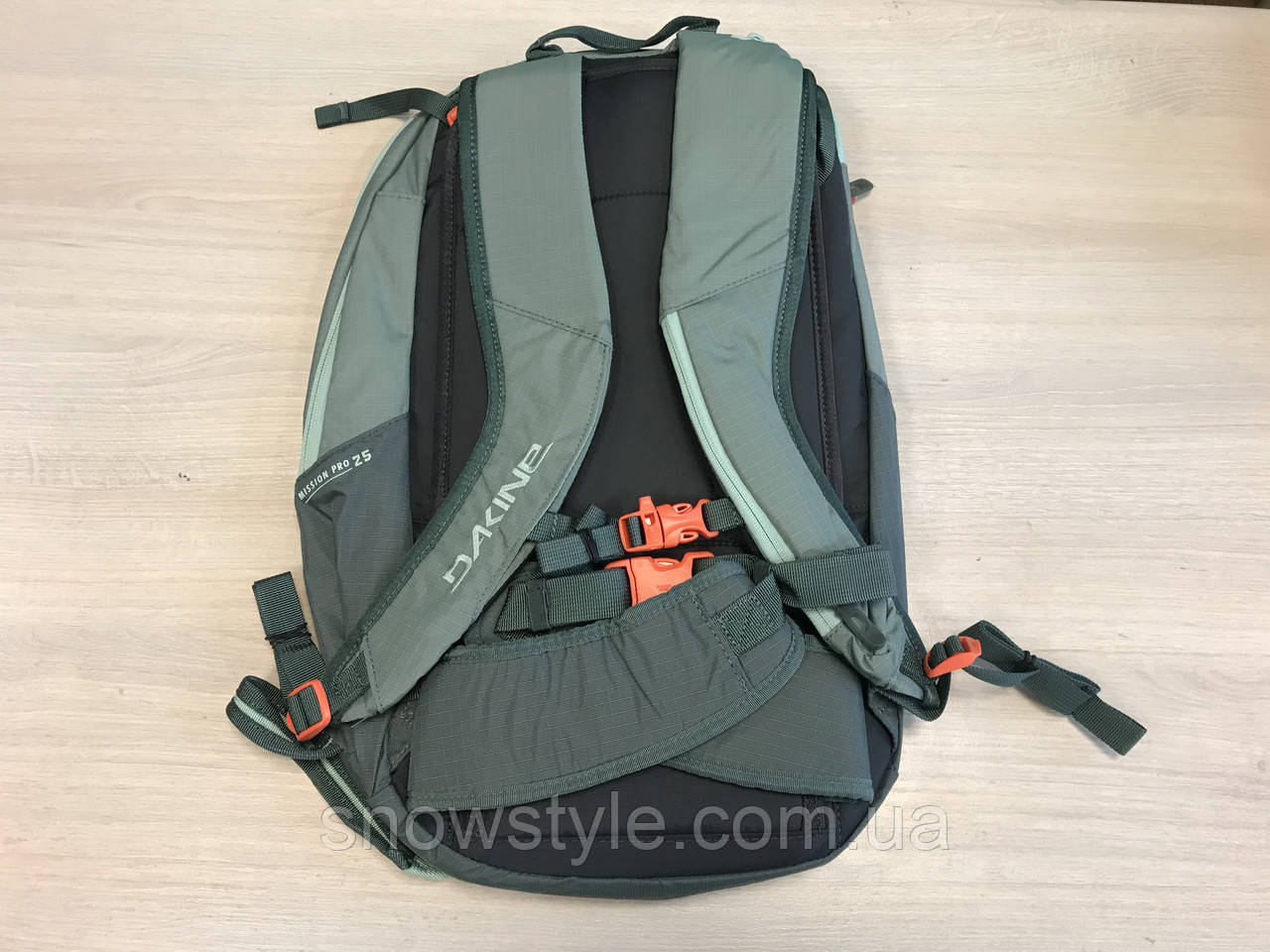 Dakine mission top pro 25